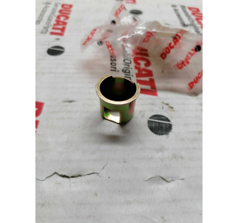 Spring Press Cup For Superbike - 84110201A