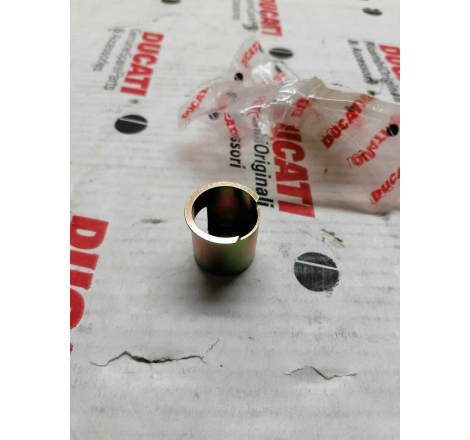 Spring Press Cup For Superbike - 84110201A
