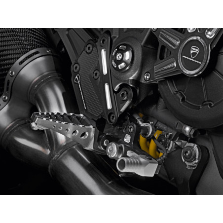 Adjustable Aluminum Rider Footrests For Diavel - 96280091A