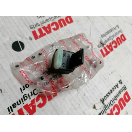 Relè 12 V 221 Completo Di Fusibile