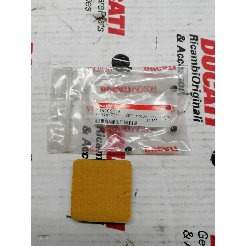 Distanziale Serbatoio Acqua Per Superbike - 71610611a
