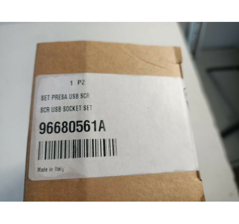 Prolunga Di Alimentazione Con Uscita USB Per Scrambler Sixty2 - 96680561A