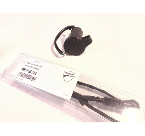 Prolunga Di Alimentazione Con Uscita USB Per Scrambler Sixty2 - 96680561A