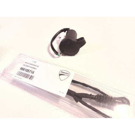 Prolunga Di Alimentazione Con Uscita USB Per Scrambler Sixty2 - 96680561A