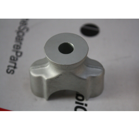 Cavallotto Manubrio Inferiore Per Hypermotard - 36010911A
