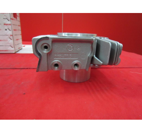 Horizontal Cylinder With Piston For Monster - 12020451A