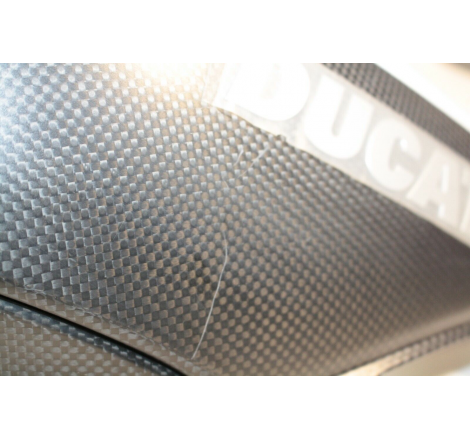 Coperchio Serbatoio Bianco In Carbonio Per Diavel Outlet - 48015221AH