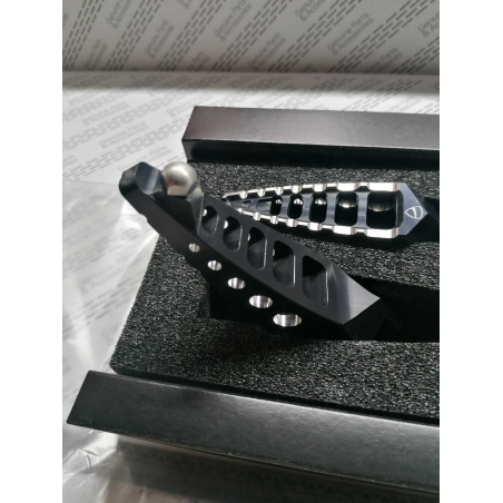 Footrests In Solid Aluminum For Diavel - 96280081A