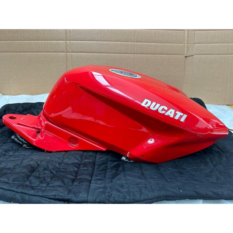 Coperchio Serbatoio Rosso Per Superbike 848/1098/1198 Usato - 58611601BA