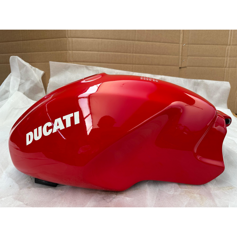 Coperchio Serbatoio Rosso Plastica Per Monster 620 - 58610441CA