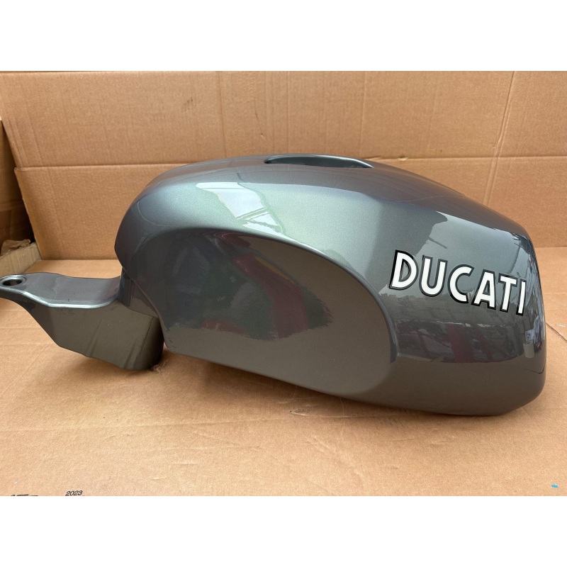 Serbatoio Grigio Lucido Per GT1000 Outlet - 58611631BF