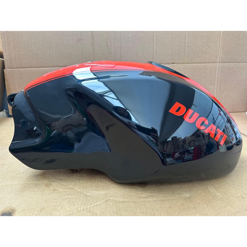 Serbatoio Nero Lucido Per Monster S2R 800 Usato - 58610441CS