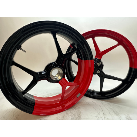 Set cerchi Ducati Hypermotard 950 RVE - Condizioni Eccellenti