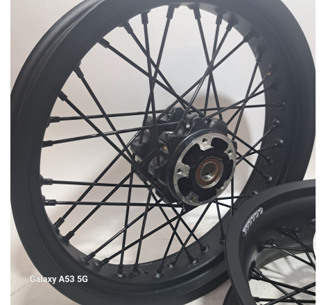 Coppia cerchi a raggi Scrambler 1100 tribute pro. Anteriore da 18" e posteriore da 17" 50122501AB 50222251AB