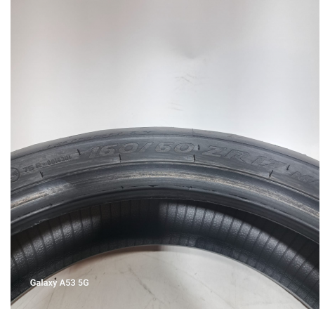 Gomma Pirelli diablo rosso 4 160/60 R 17 dot 2022