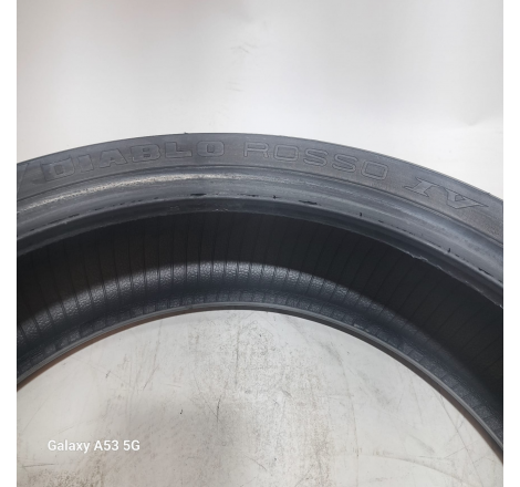 Gomma Pirelli diablo rosso 4 160/60 R 17 dot 2022