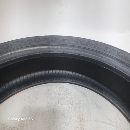 Gomma Pirelli diablo rosso 4 160/60 R 17 dot 2022