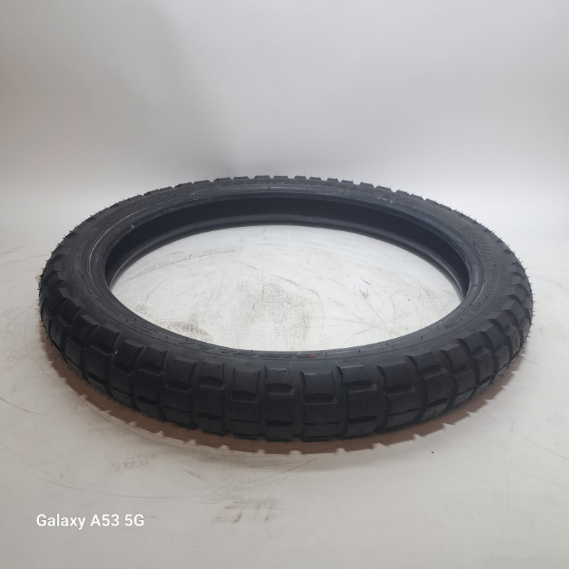 Gomma anteriore pirelli Scorpion rally stradale  Misura 90/90 R 21  Dot 2023