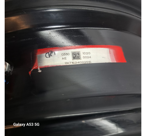 Pair of Hypermotard 698 mono RVE rims with defects - 50122821AA 50222482AA