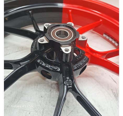 Coppia cerchi hypermotard 698 mono RVE con Difetti - 50122821AA 50222482AA